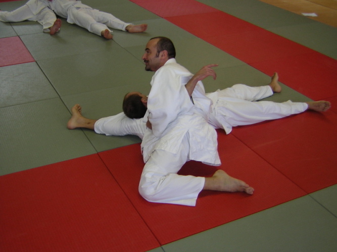 Judo: Kuzure Gesa Gatame (Romano)